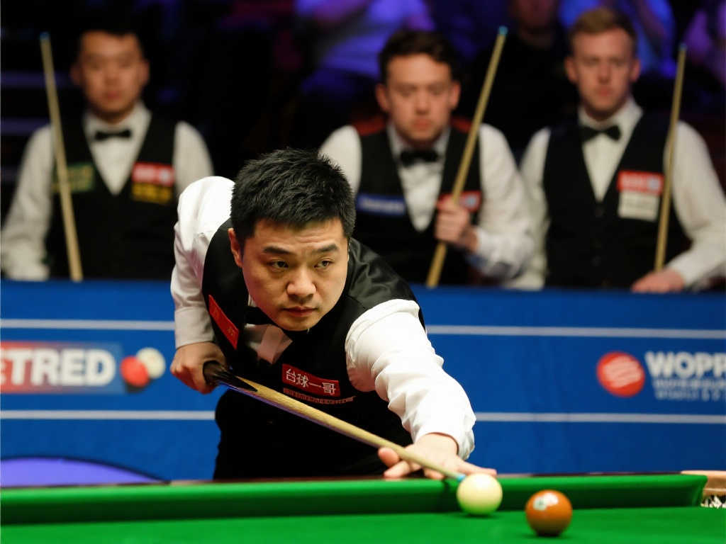 中国斯诺克军团世锦赛亮眼：赵心童闯入决赛，斯佳辉晋级8强，丁俊晖领衔4人挺进16强